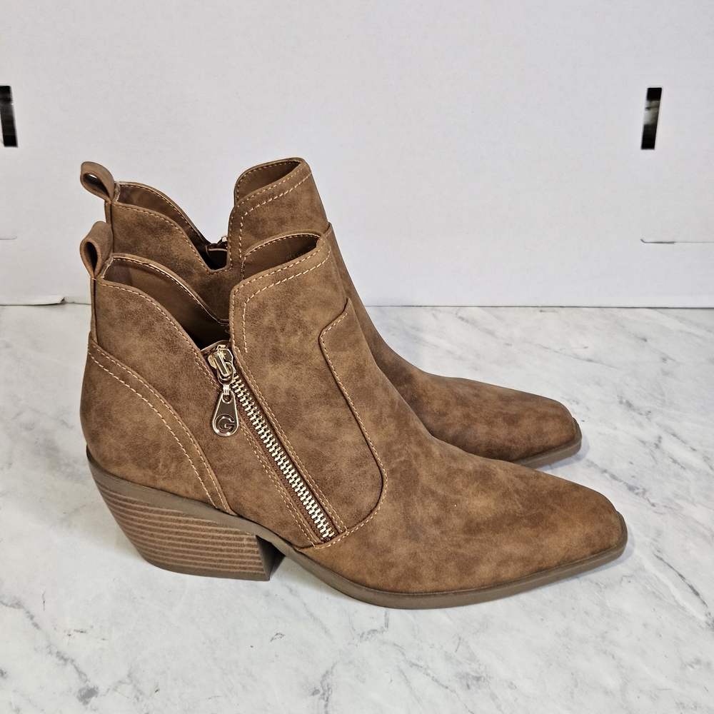 GBG Los Angeles Tan Ankle Booties